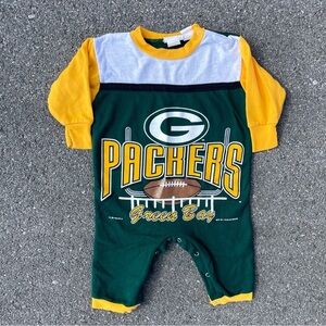 Green Bay Packers NFL Football Vintage 1996 Team Glasgow Romper Youth Size (12M)
